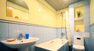 Фото номера Стандартный двухместный номер с 1 кроватью или 2 отдельными кроватями и балконом Гостиница Гостевой Дом «Винговер» г. Сукко 8