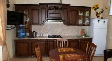 Фото номера Бунгало с 2 спальнями Гостиница Guest House Solnechny Briz г. Сукко 2