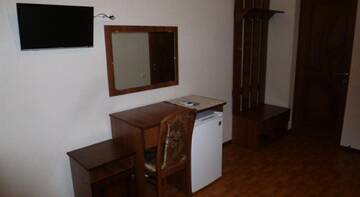 Фото номера Двухместный номер с 2 отдельными кроватями Гостиница Guest House Solnechny Briz г. Сукко 2