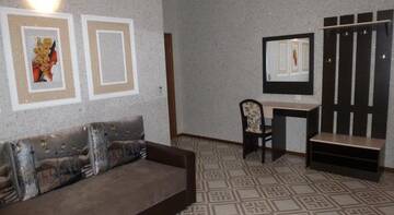 Фото номера Люкс с 1 спальней Гостиница Guest House Solnechny Briz г. Сукко 4
