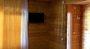 Фото номера Большой двухместный номер c 1 кроватью или 2 отдельными кроватями Гостевой дом Tihiy Dvorik г. Сукко 3