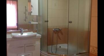 Фото номера Большой двухместный номер Гостиница Guest House Vizit г. Сукко 4