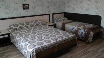 Фото номера Классический трехместный номер Гостевой дом Джулия г. Сукко 2